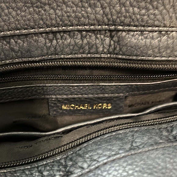 Michael Kors Shoulder Bag - Picture 4 of 12